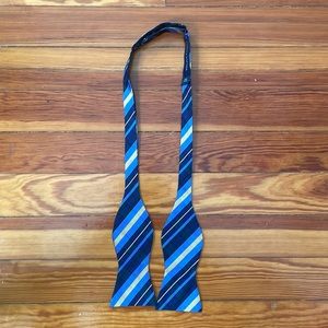 Tommy Hilfiger Silk Bow Tie